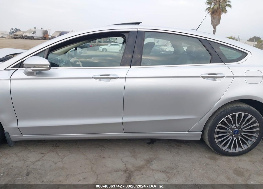 2017 FORD FUSION SE VIN: 3FA6P0HDXHR119897