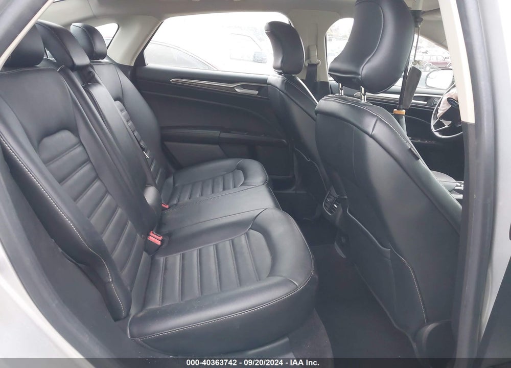 2017 FORD FUSION SE VIN: 3FA6P0HDXHR119897
