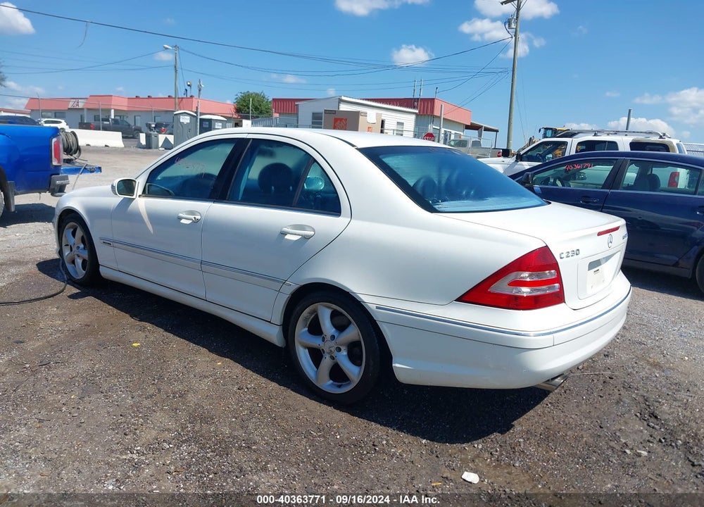 2005 MERCEDES-BENZ C 230 KOMPRESSOR SPORT VIN: WDBRF40J85F639123