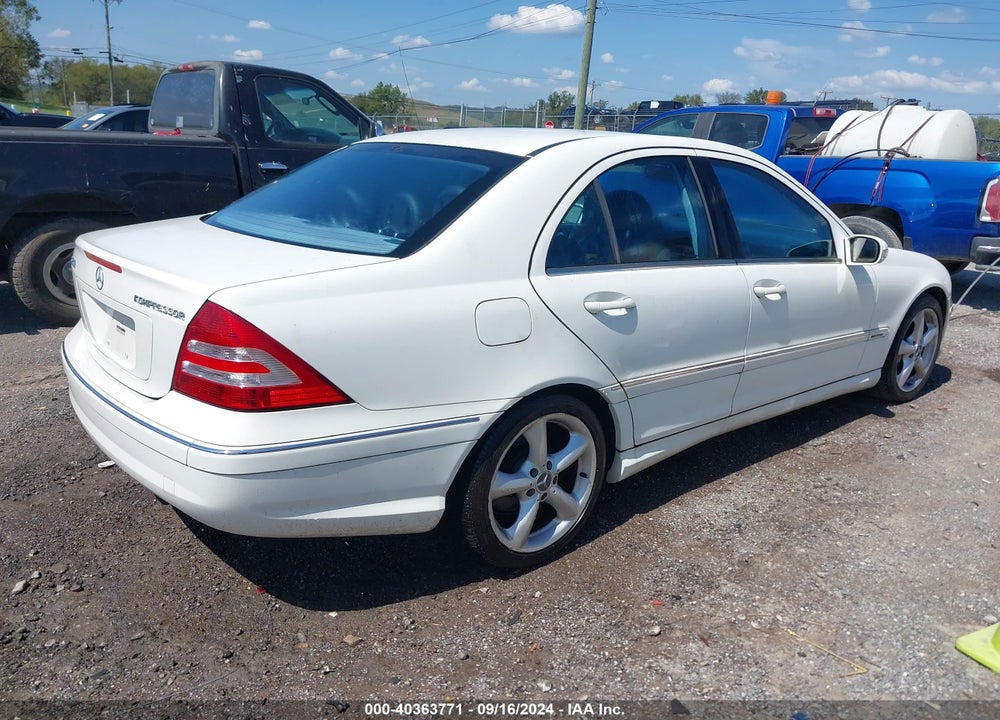 2005 MERCEDES-BENZ C 230 KOMPRESSOR SPORT VIN: WDBRF40J85F639123