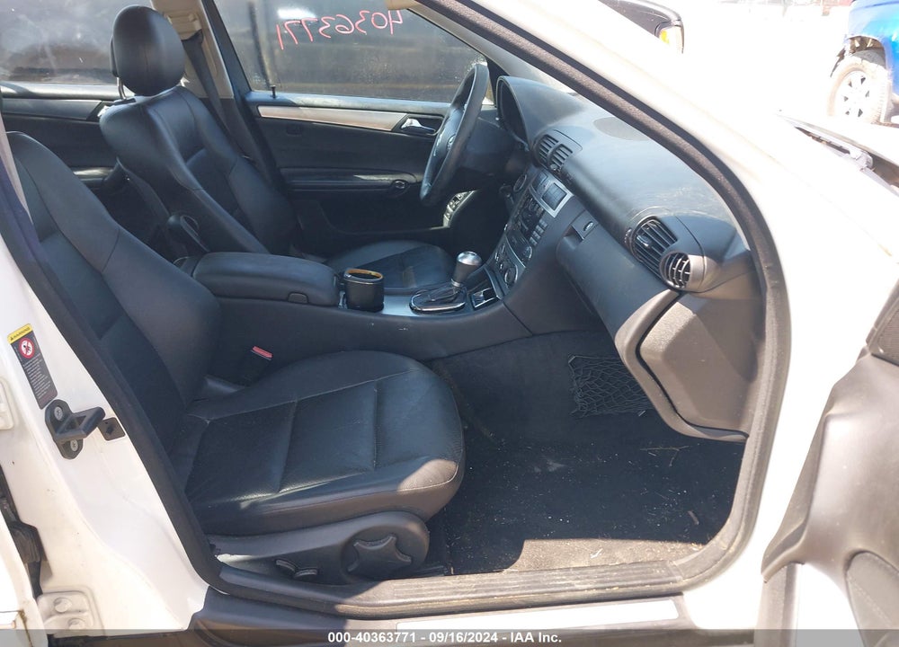2005 MERCEDES-BENZ C 230 KOMPRESSOR SPORT VIN: WDBRF40J85F639123