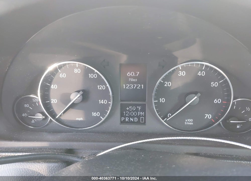 2005 MERCEDES-BENZ C 230 KOMPRESSOR SPORT VIN: WDBRF40J85F639123