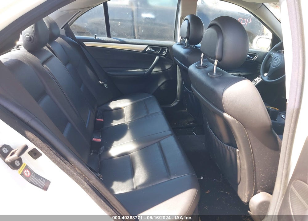 2005 MERCEDES-BENZ C 230 KOMPRESSOR SPORT VIN: WDBRF40J85F639123