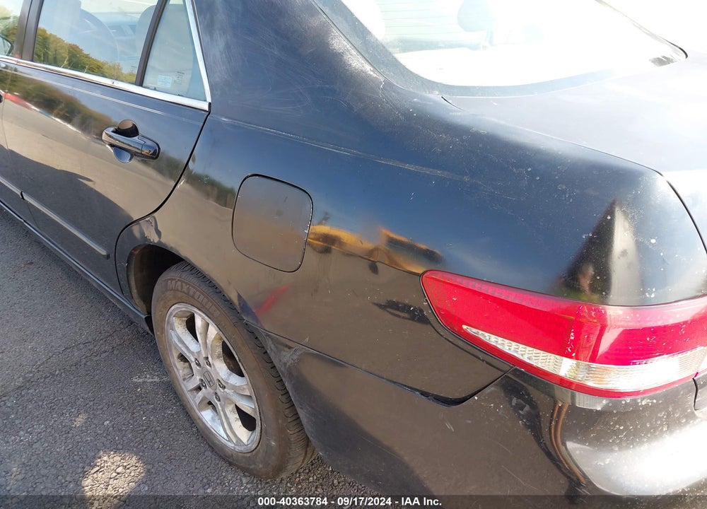 2003 HONDA ACCORD 3.0 EX VIN: 1HGCM66573A053009
