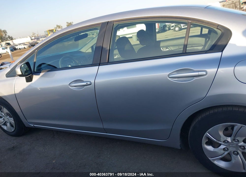 2015 HONDA CIVIC LX VIN: 19XFB2E57FE020377