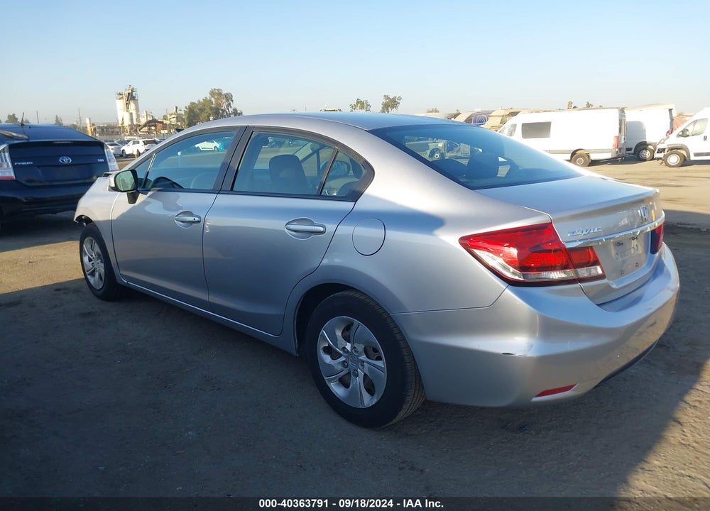 2015 HONDA CIVIC LX VIN: 19XFB2E57FE020377