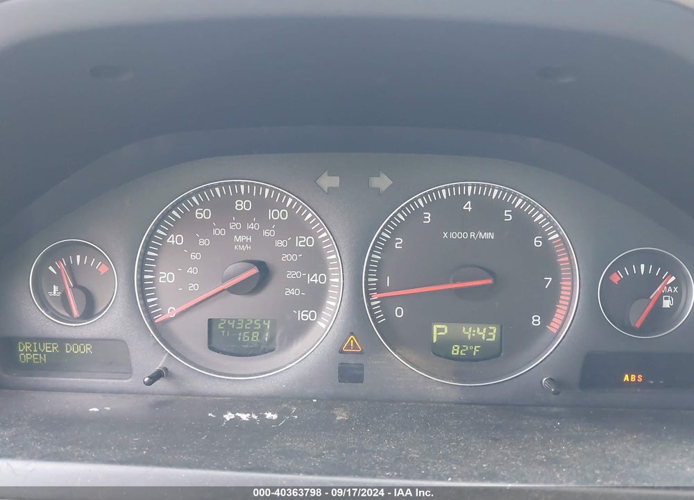 2006 VOLVO XC90 VIN: YV4CM592961301157