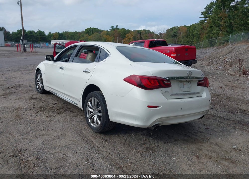 2015 INFINITI Q70L 3.7X VIN: JN1BY1PR3FM830195