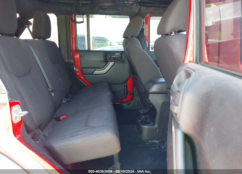 2014 JEEP WRANGLER UNLIMITED SPORT VIN: 1C4BJWDGXEL320061