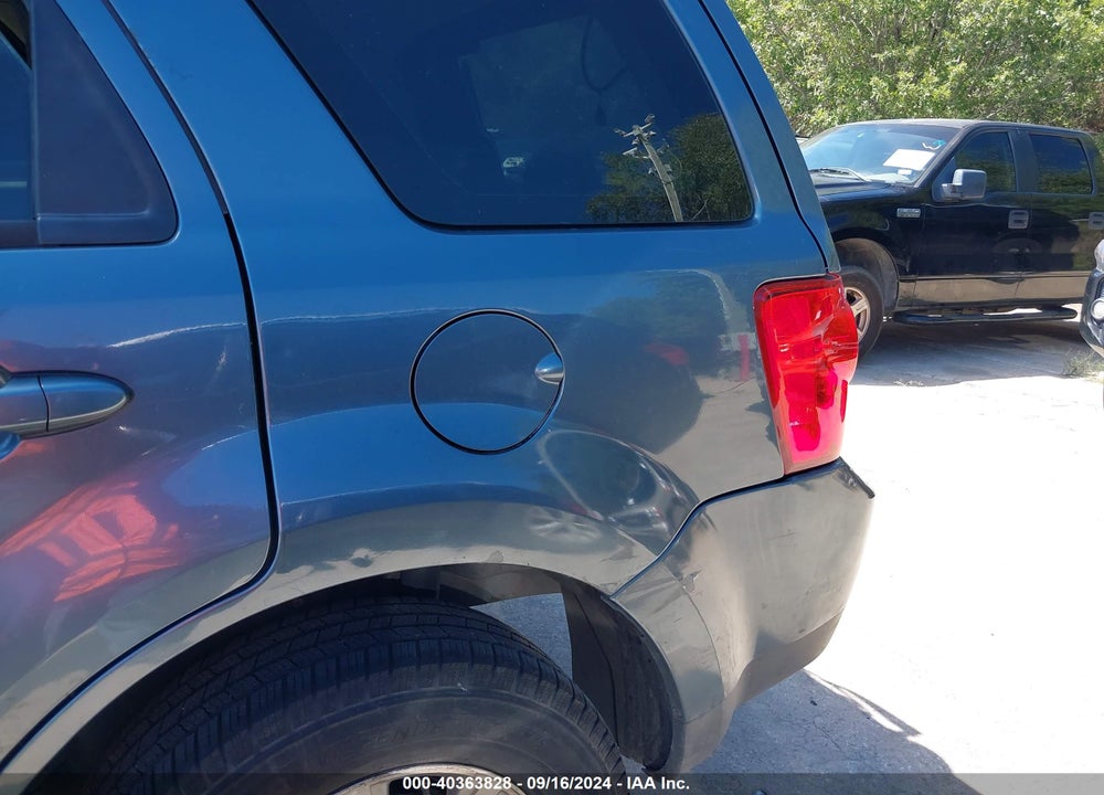 2011 MAZDA TRIBUTE I GRAND TOURING/I SPORT/I TOURING VIN: 4F2CY0C78BKM07571