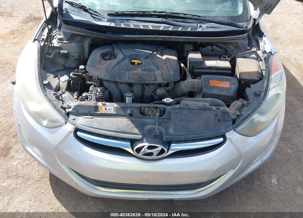2013 HYUNDAI ELANTRA VIN: 5NPDH4AE7DH273649