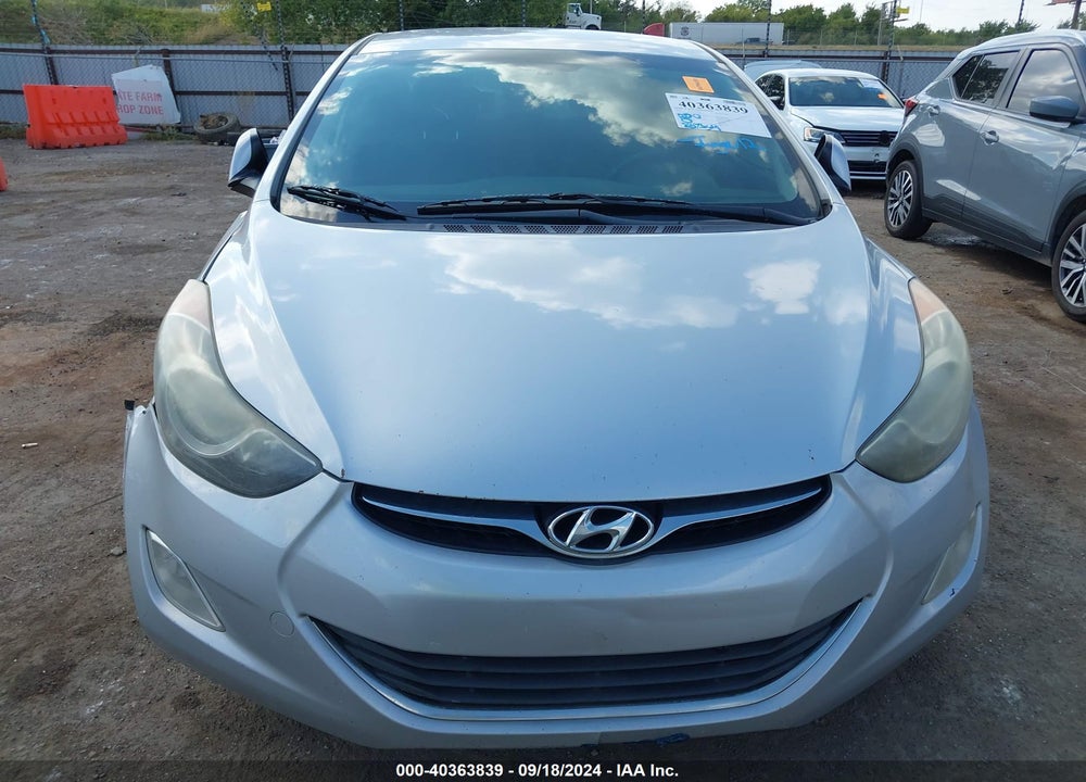 2013 HYUNDAI ELANTRA VIN: 5NPDH4AE7DH273649