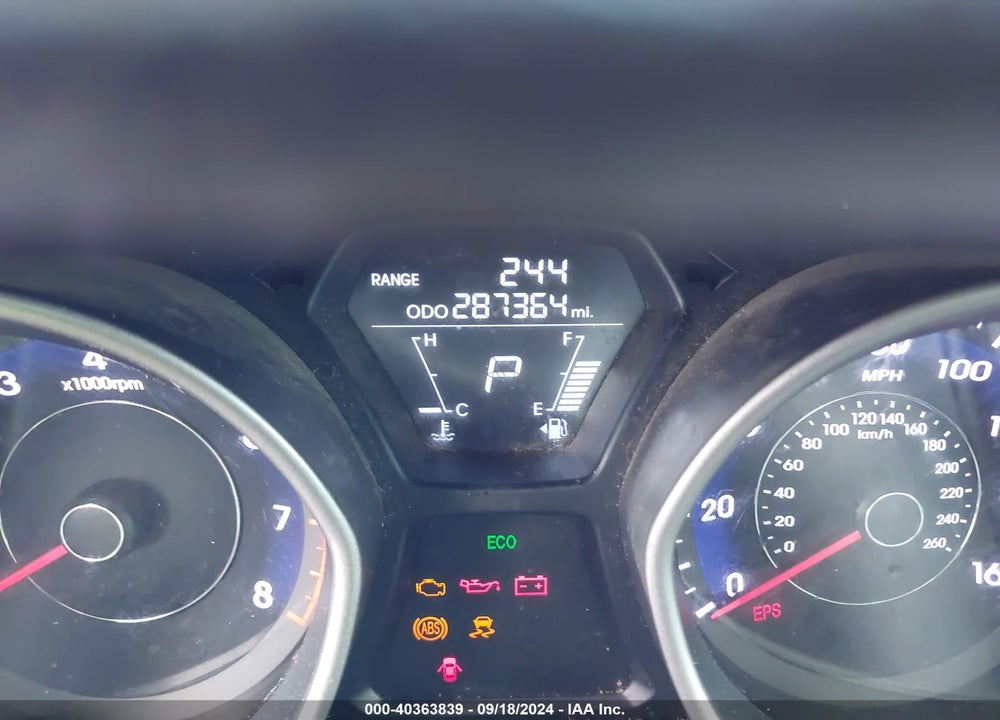 2013 HYUNDAI ELANTRA VIN: 5NPDH4AE7DH273649