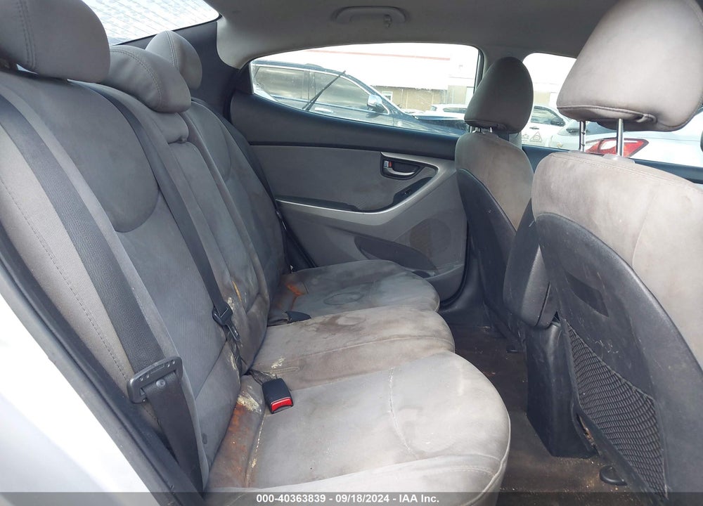 2013 HYUNDAI ELANTRA VIN: 5NPDH4AE7DH273649