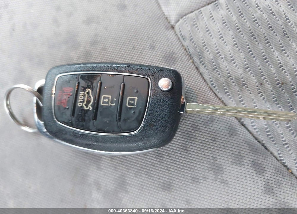2016 HYUNDAI SONATA SE VIN: 5NPE24AF3GH276356