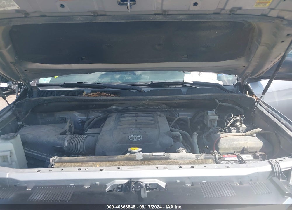 2016 TOYOTA TUNDRA SR5 5.7L V8 VIN: 5TFEW5F10GX199201