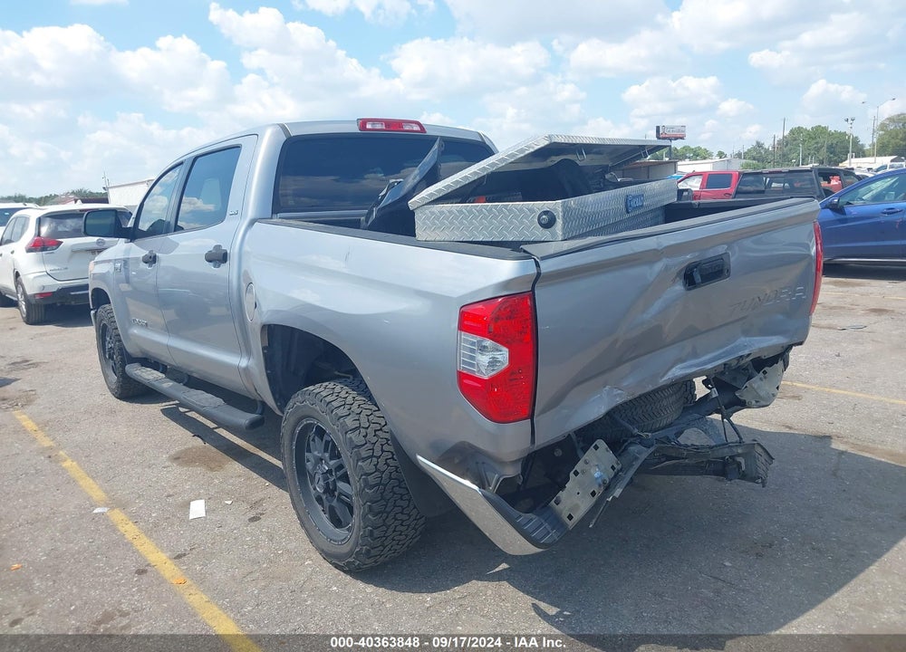 2016 TOYOTA TUNDRA SR5 5.7L V8 VIN: 5TFEW5F10GX199201