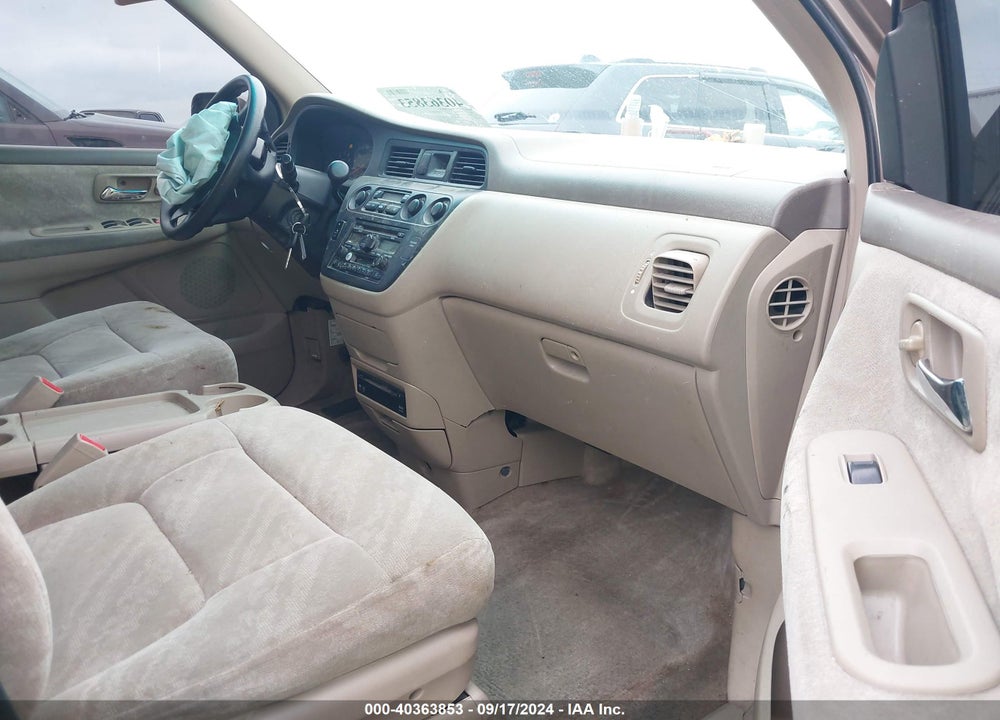 2004 HONDA ODYSSEY EX VIN: 5FNRL18814B124624