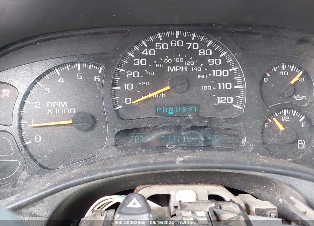 2004 CHEVROLET SUBURBAN 1500 LS VIN: 1GNFK16Z24J149646