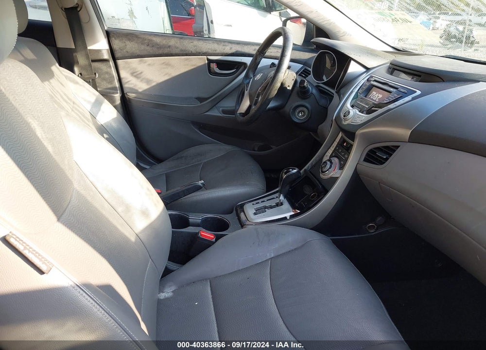 2011 HYUNDAI ELANTRA LIMITED (ULSAN PLANT) VIN: KMHDH4AE2BU150274