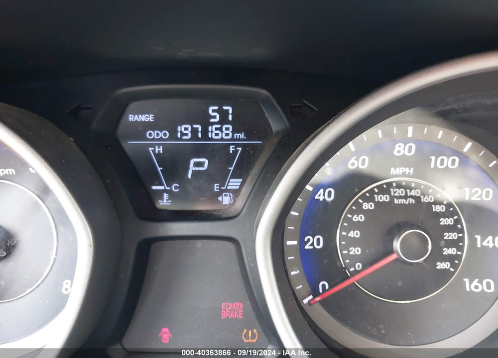 2011 HYUNDAI ELANTRA LIMITED (ULSAN PLANT) VIN: KMHDH4AE2BU150274