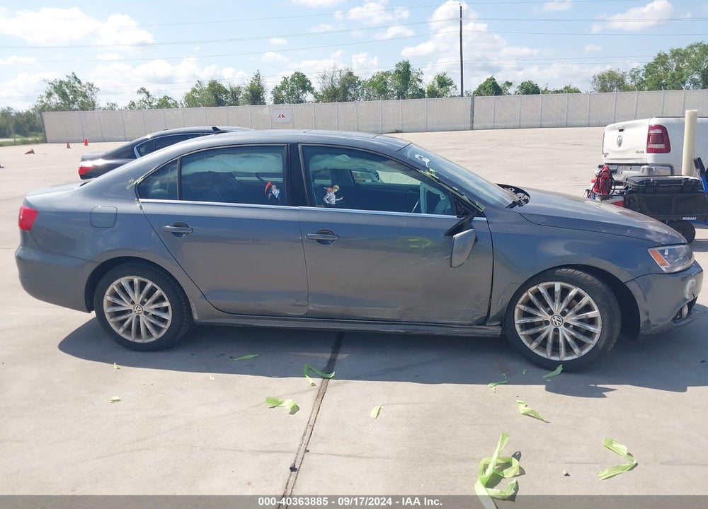 2014 VOLKSWAGEN JETTA 1.8T SEL VIN: 3VWL07AJ2EM426433