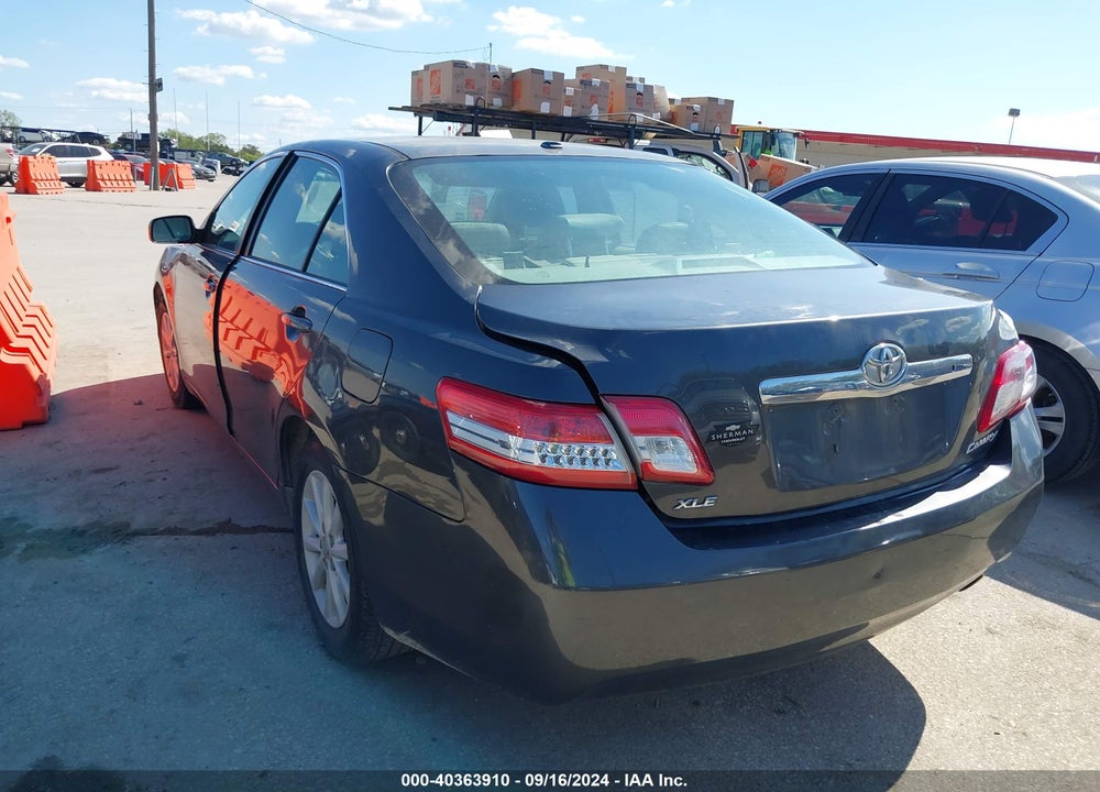 2010 TOYOTA CAMRY XLE VIN: 4T4BF3EK1AR035886