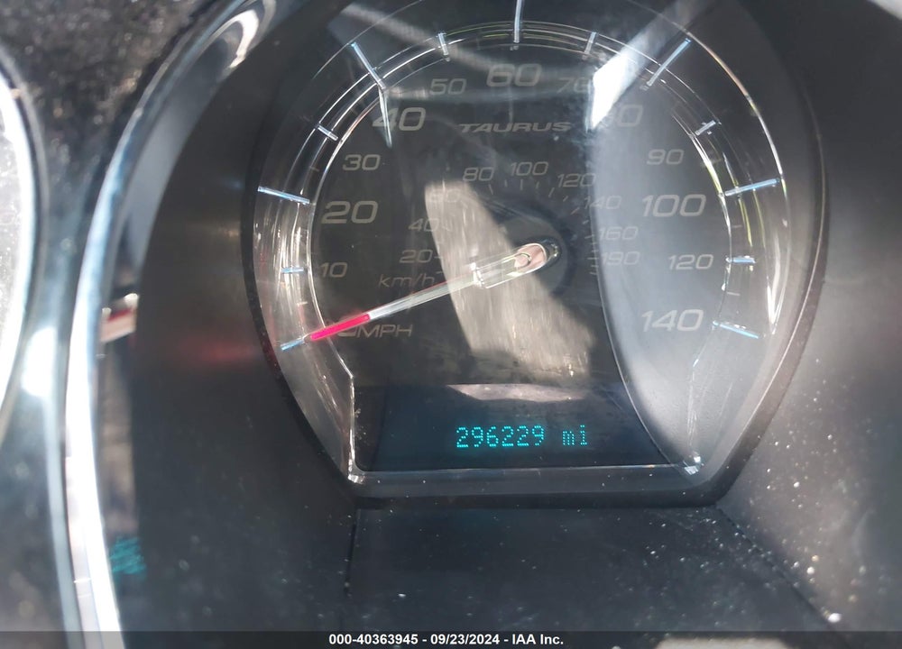 2011 FORD TAURUS LIMITED VIN: 1FAHP2FW4BG113309
