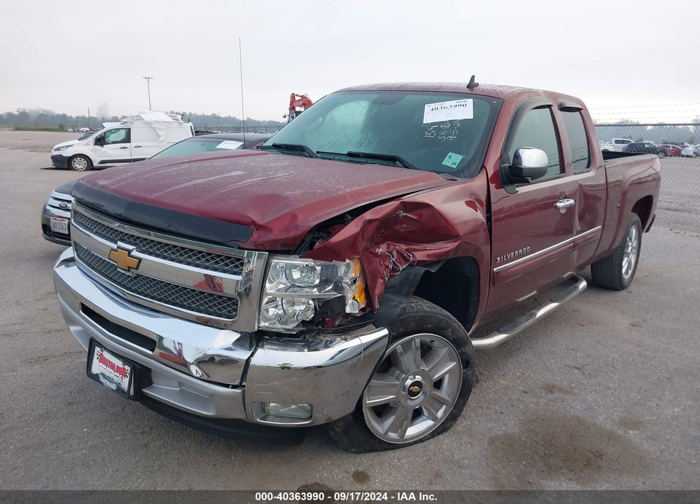 2013 CHEVROLET SILVERADO 1500 LT VIN: 1GCRCSE07DZ176550