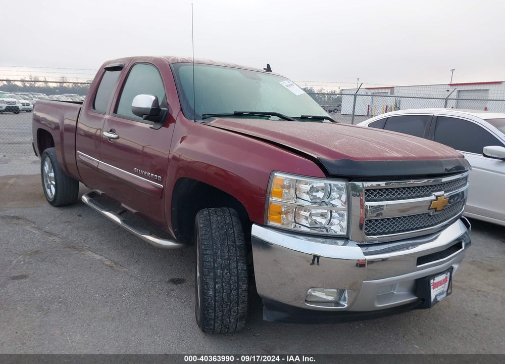 2013 CHEVROLET SILVERADO 1500 LT VIN: 1GCRCSE07DZ176550