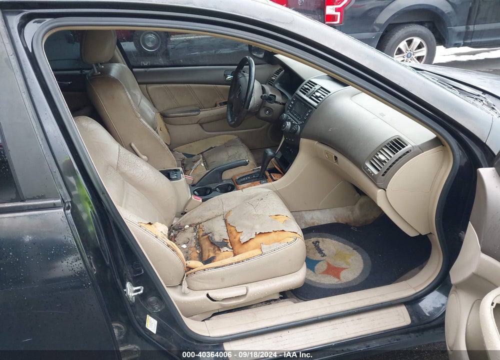 2005 HONDA ACCORD 2.4 EX VIN: 1HGCM56765A056630
