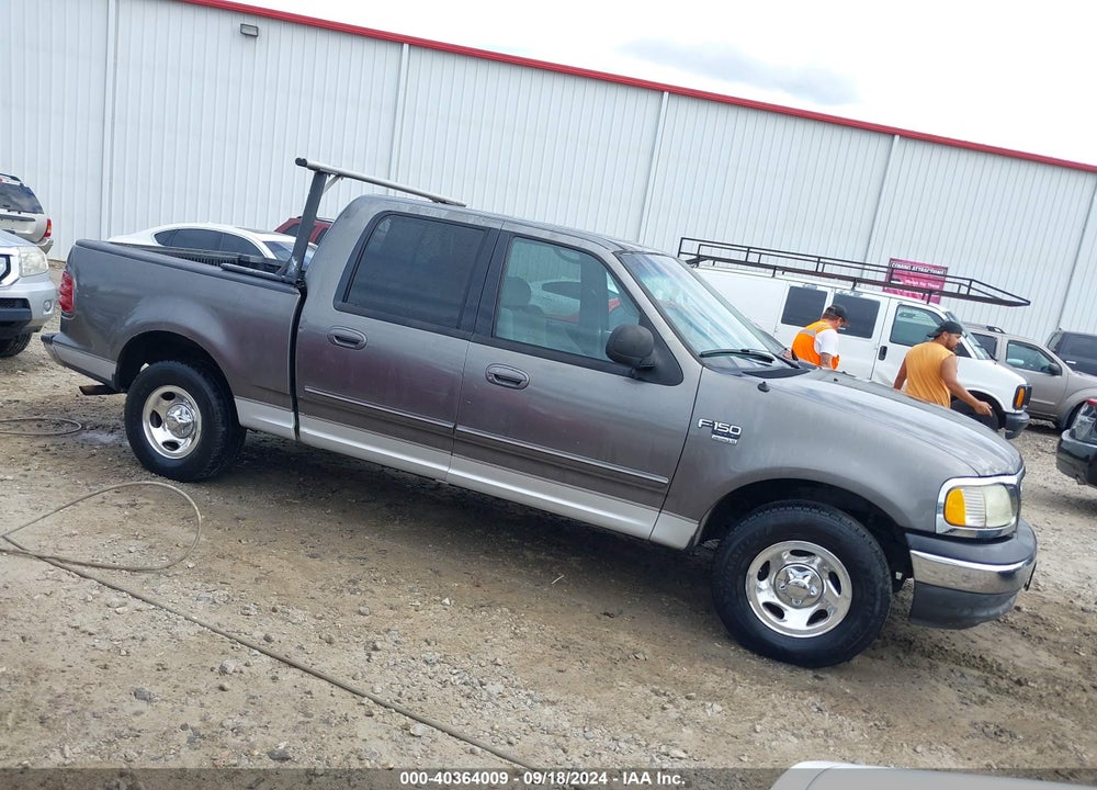 2002 FORD F-150 LARIAT/XLT VIN: 1FTRW07622KA81672