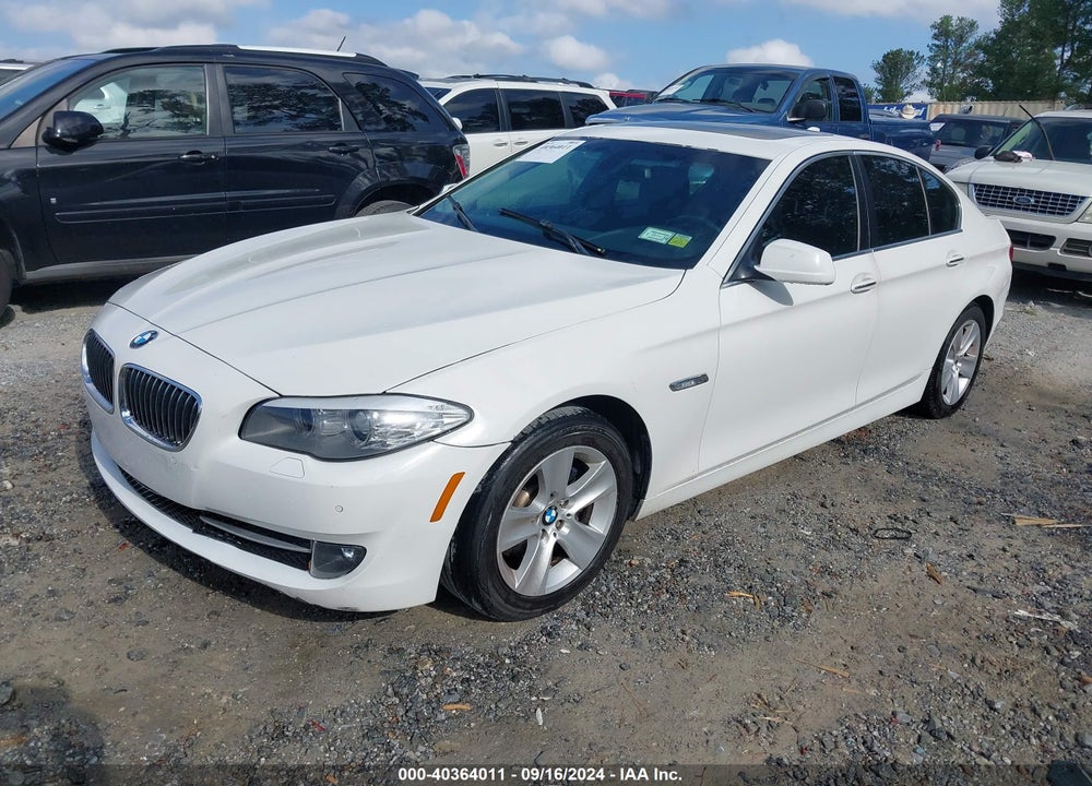 2011 BMW 528I VIN: WBAFR1C53BC739696
