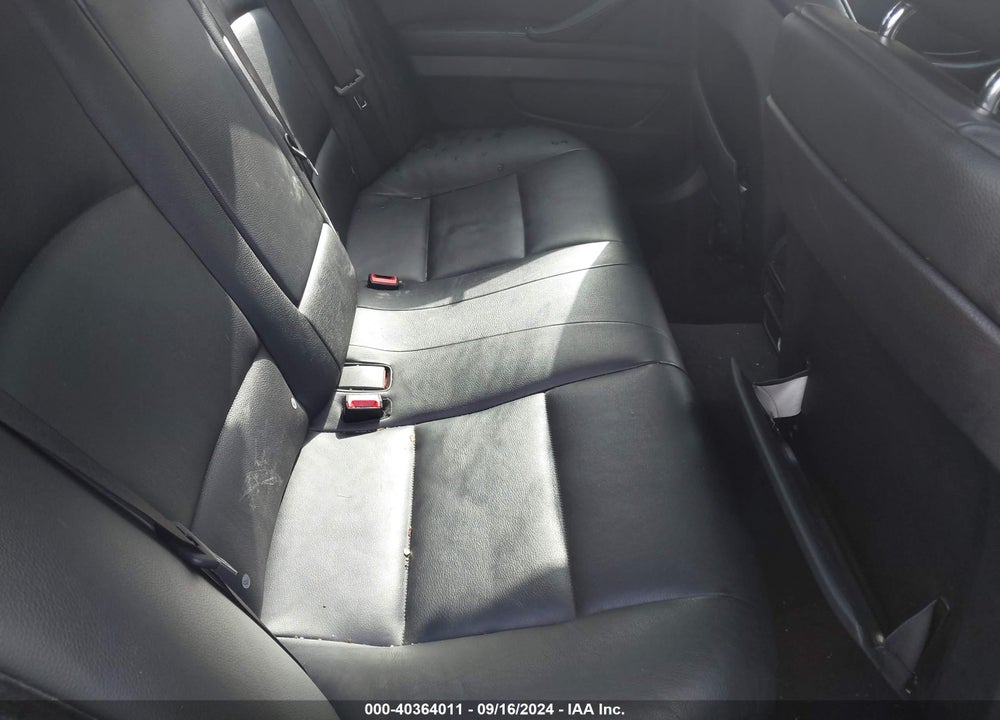 2011 BMW 528I VIN: WBAFR1C53BC739696