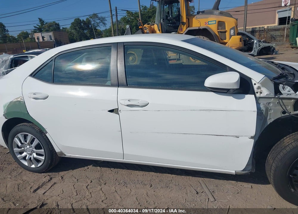 2015 TOYOTA COROLLA LE VIN: 5YFBURHE0FP226197