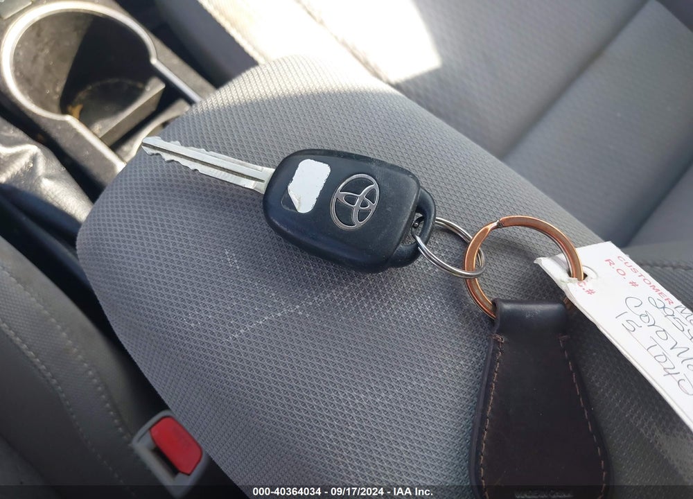 2015 TOYOTA COROLLA LE VIN: 5YFBURHE0FP226197
