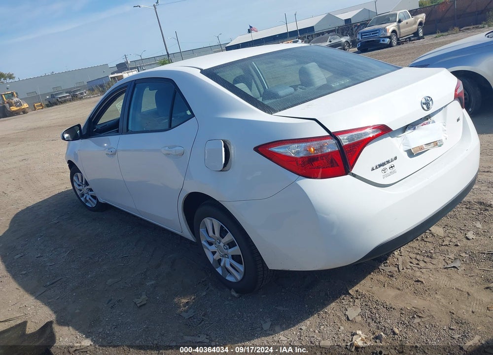 2015 TOYOTA COROLLA LE VIN: 5YFBURHE0FP226197