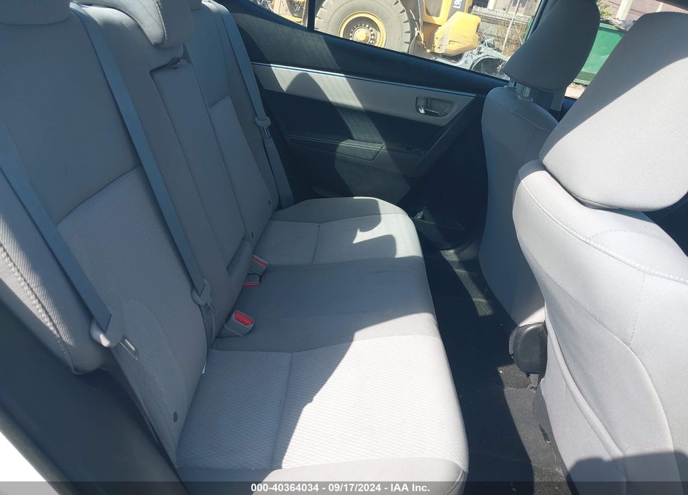 2015 TOYOTA COROLLA LE VIN: 5YFBURHE0FP226197