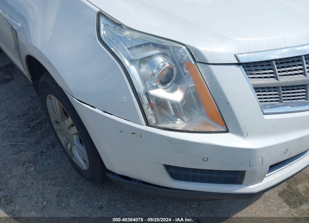 2011 CADILLAC SRX LUXURY COLLECTION VIN: 3GYFNAEY9BS643999