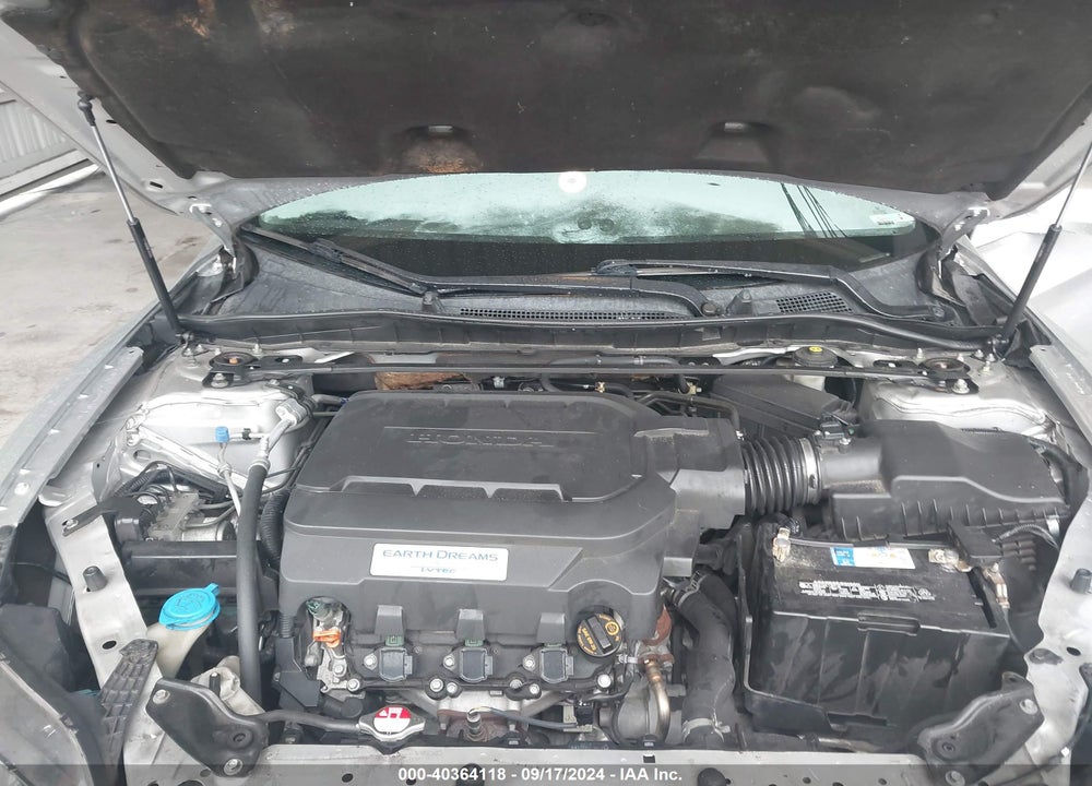 2013 HONDA ACCORD EX-L V-6 VIN: 1HGCT2B89DA011647