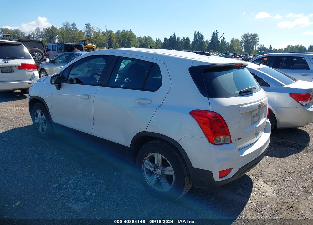 2019 CHEVROLET TRAX LS VIN: 3GNCJKSB8KL392680