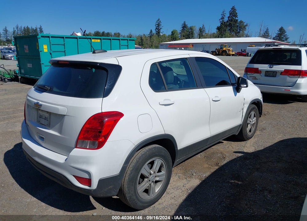 2019 CHEVROLET TRAX LS VIN: 3GNCJKSB8KL392680