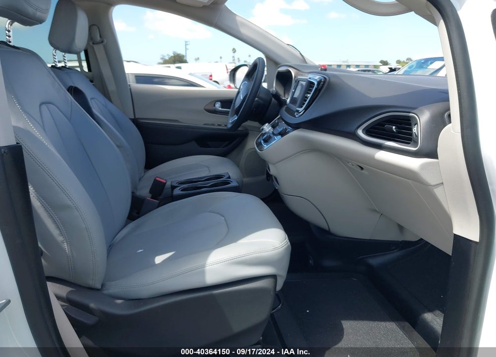 2022 CHRYSLER VOYAGER LX VIN: 2C4RC1CG2NR172380