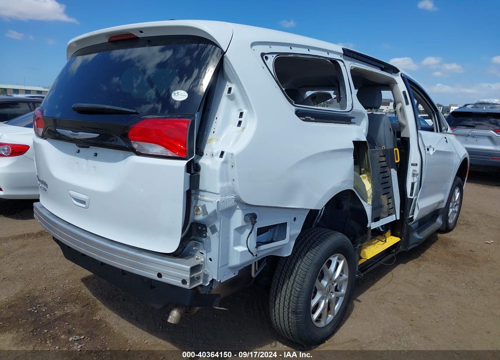 2022 CHRYSLER VOYAGER LX VIN: 2C4RC1CG2NR172380
