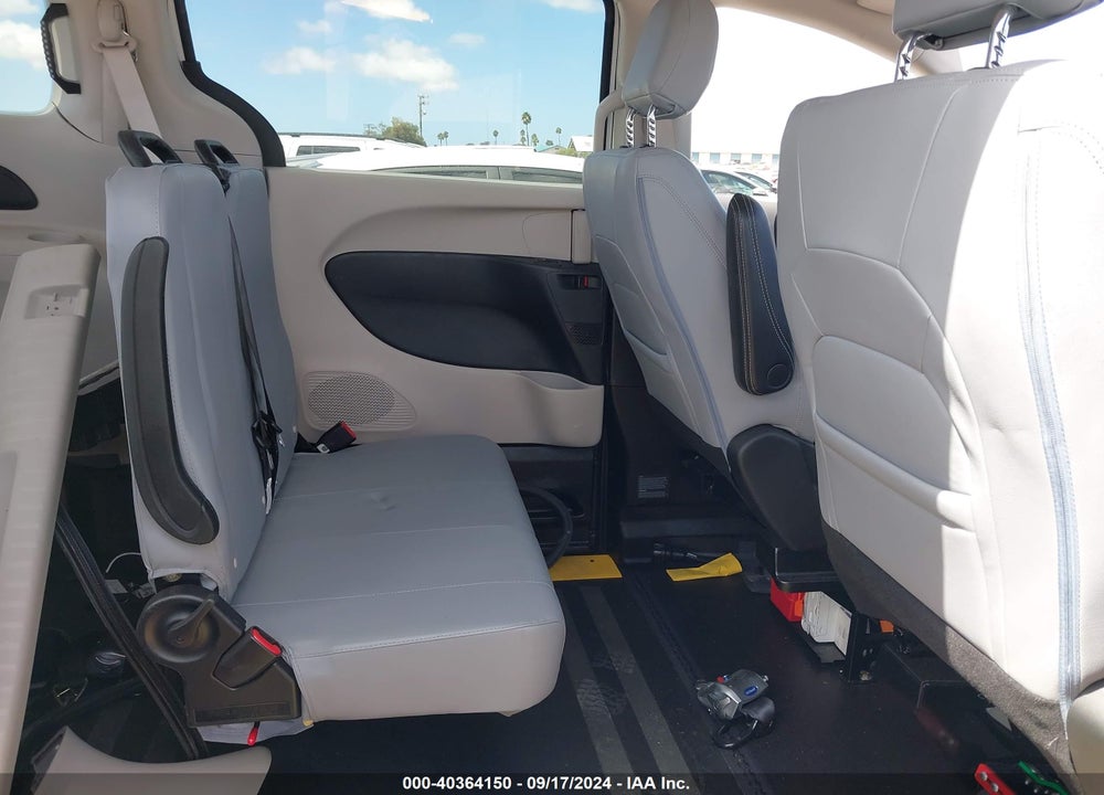 2022 CHRYSLER VOYAGER LX VIN: 2C4RC1CG2NR172380