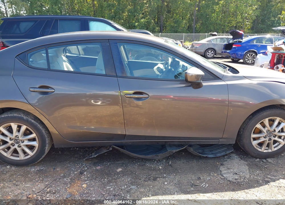 2014 MAZDA 3 I SPORT VIN: JM1BM1U71E1136018
