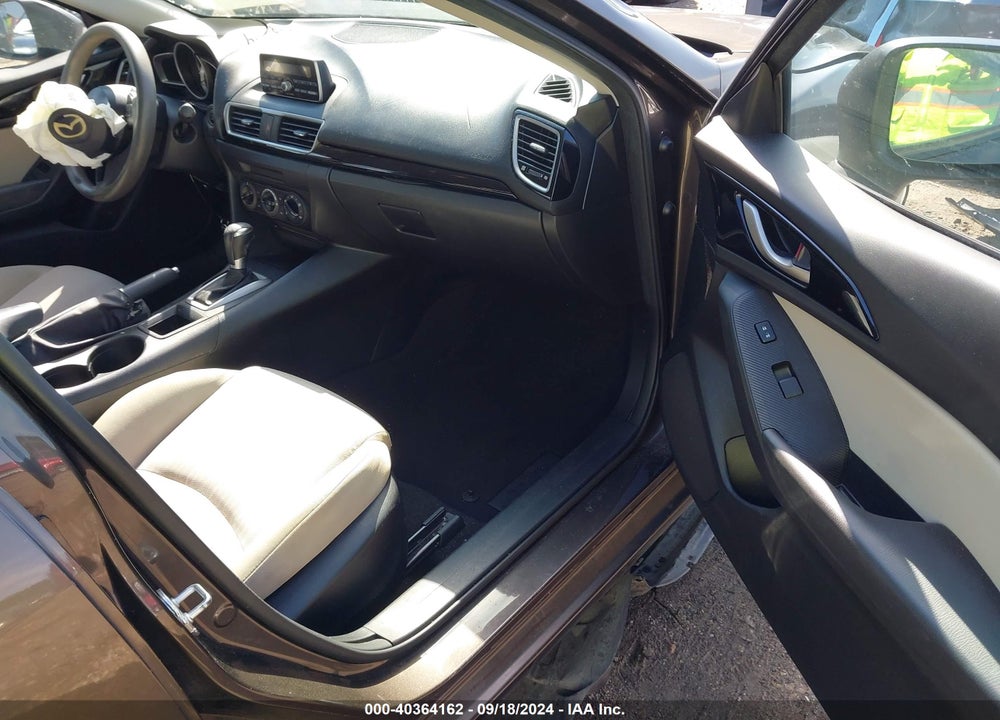 2014 MAZDA 3 I SPORT VIN: JM1BM1U71E1136018