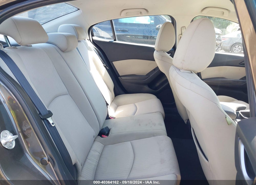 2014 MAZDA 3 I SPORT VIN: JM1BM1U71E1136018