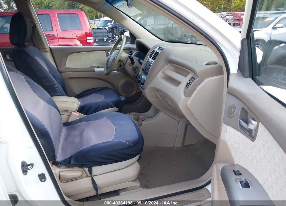 2007 KIA SPORTAGE LX V6 VIN: KNDJE723877395889