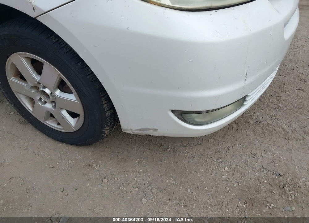 2004 TOYOTA SIENNA XLE VIN: 5TDZA22CX4S185992